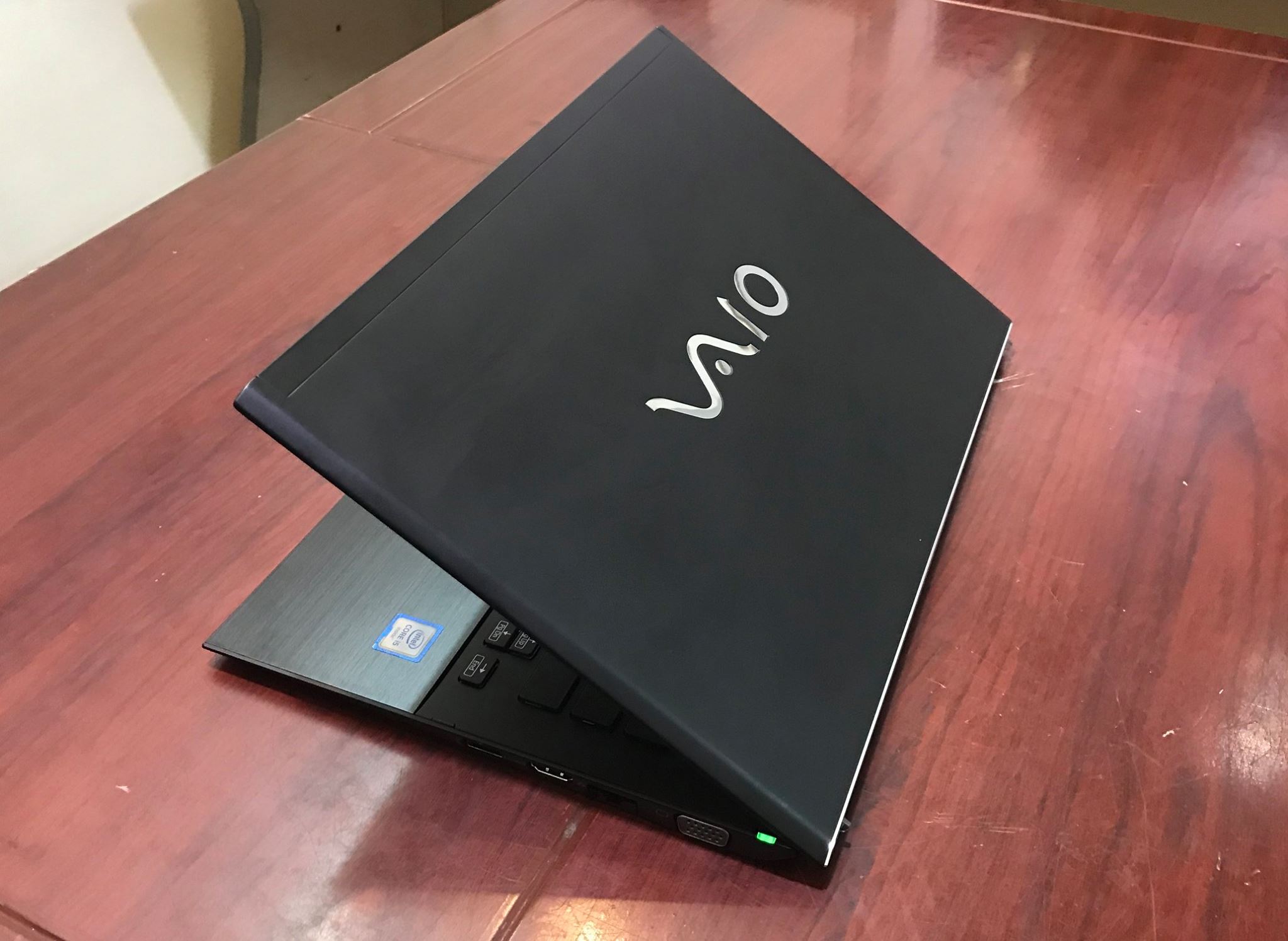 Laptop Vaio VJS13 2017-8.jpg